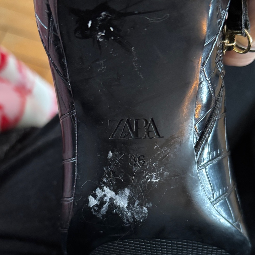 NWOT Zara Black faux crocodile kitten heel bootie. Never worn! - Picture 4 of 15